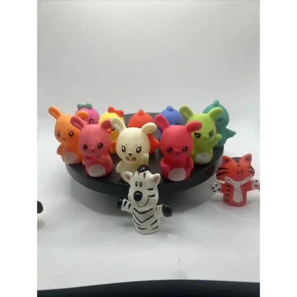 Bunnies Chicks Emotions And Zoo Animal Finger Puppets Lot Of 15 - Picture 2 of 6